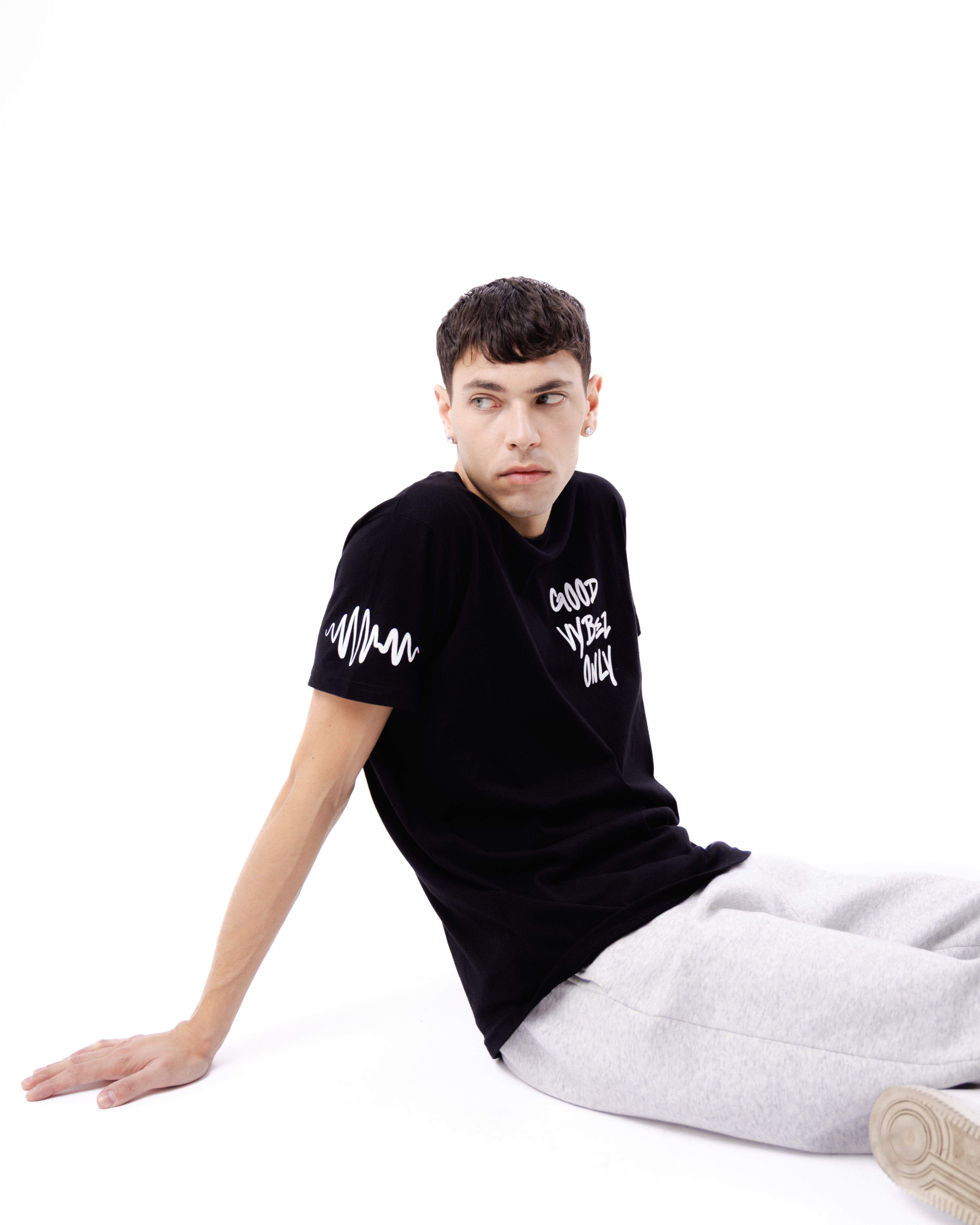 Regular Nera T-Shirt - Good Vybez Only